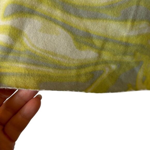 Wild Fable Women's Cropped Hoodie Green Swirl Geometric Size M - Picture 5 of 10